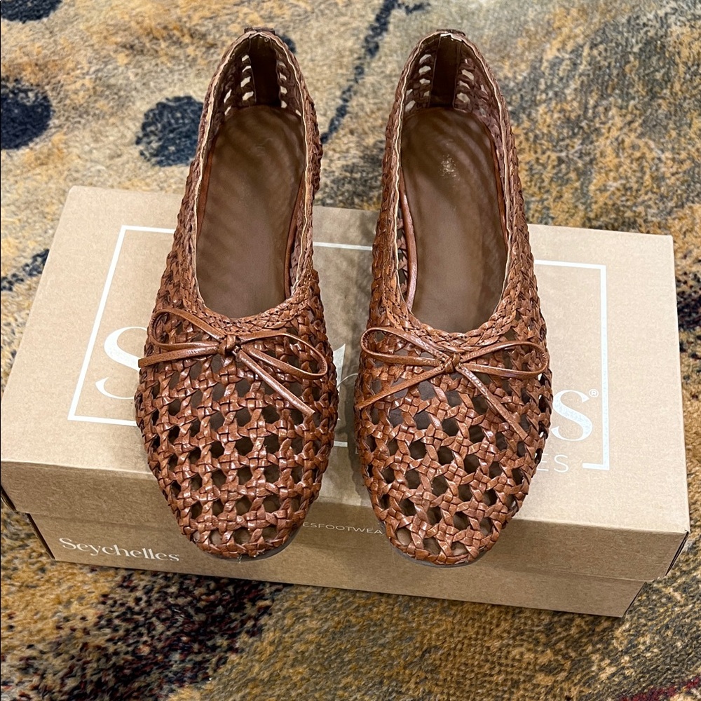 Seychelles flagstaff woven flat 8.5